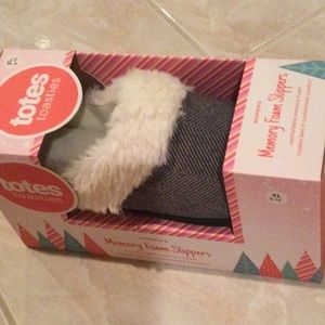 New totes Memory foam slippers for women